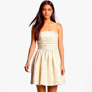 Strapless dress gold and ivory Embroidered. Wyton size S.
